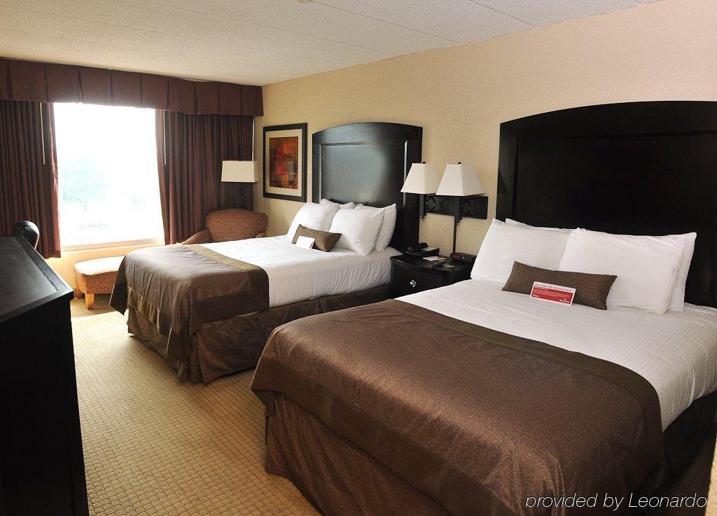 Holiday Inn And Suites Charleston West, An Ihg Hotel Kamer foto